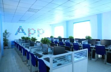 學習軟件開發，來江西新華電腦看看網絡技術服務